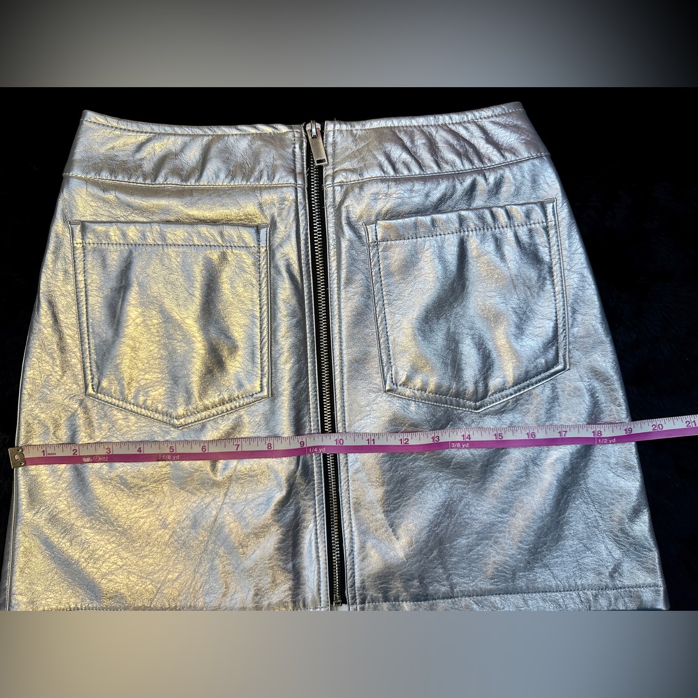 Metallic Skirt Size S - Picture 5 of 9